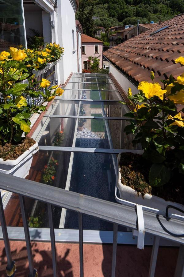 Ispani Inn Resort Экстерьер фото